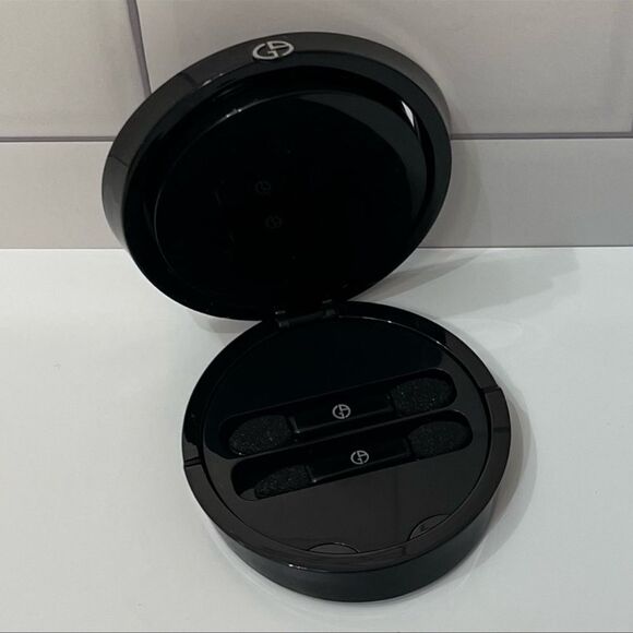 Giorgio Armani 9 Medusa Eyeshadow Quad - Picture 2 of 4